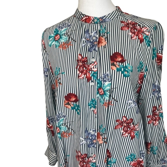 Loft Outlet Floral Blouse Button Down Shirt Size LP Stripes Collar Petite Office - Picture 2 of 10